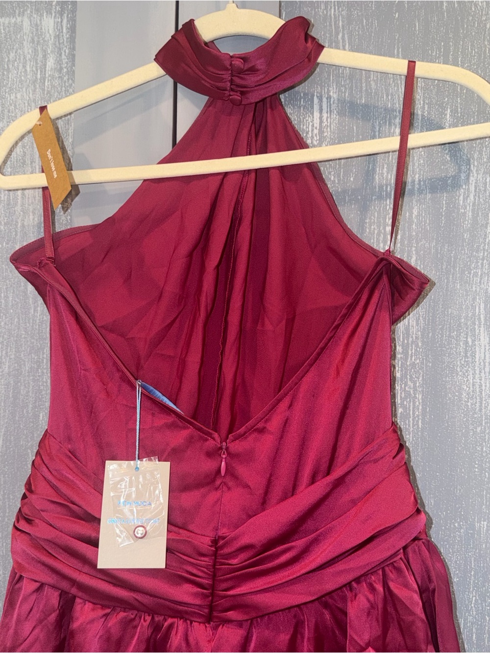 Few Moda Sintra Magenta Satin Halter Maxi Dress – Size 2 NWT - Picture 9 of 13